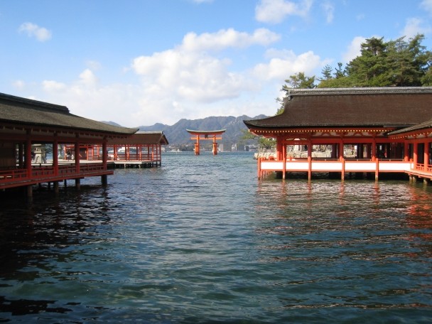 厳島神社